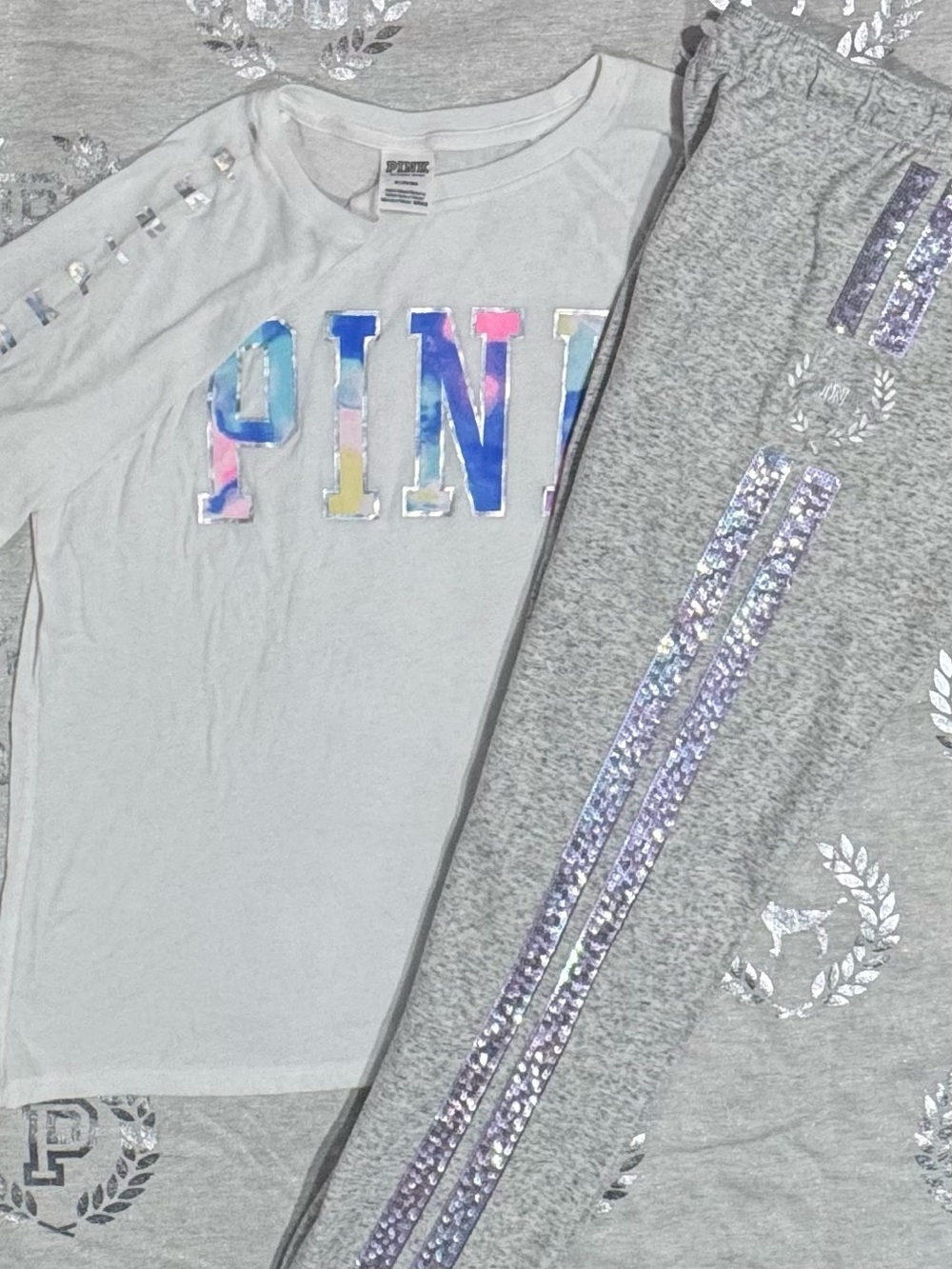VS PINK VINTAGE BLING SET NWOT MEDIUM
